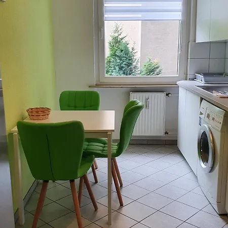 Grosse An Der Rheinpromenade Three