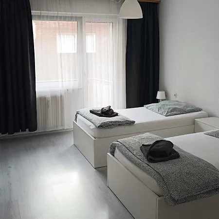 Apartamento Grosse An Der Rheinpromenade Three Duisburg